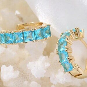 18K GOLD DIPPED SQUARE BRIGHT BLUE CUBIC ZIRCONIA SET IN COPPER BASE EARRING